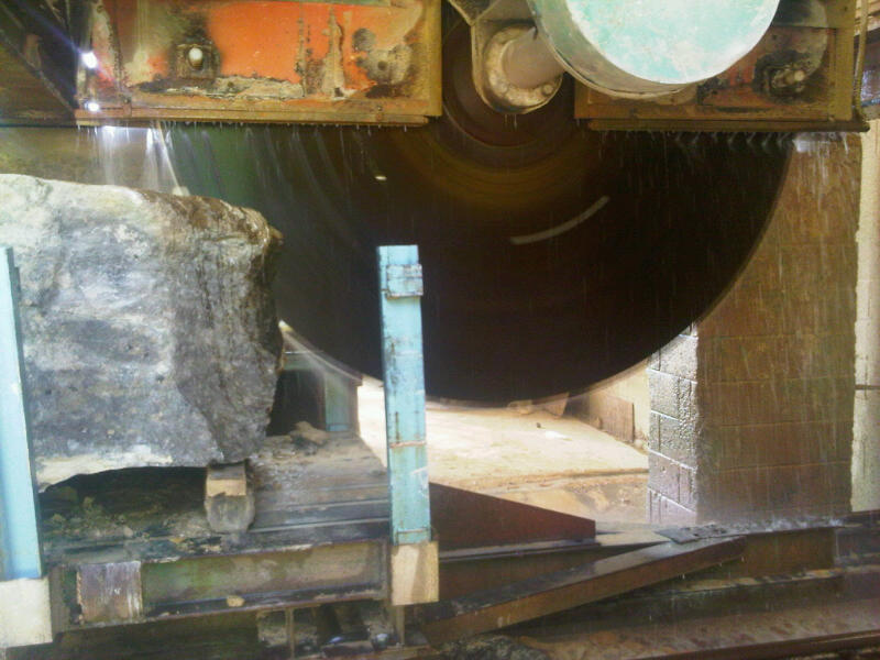 Natural English Stone. Sawing with massive 3 m blade
