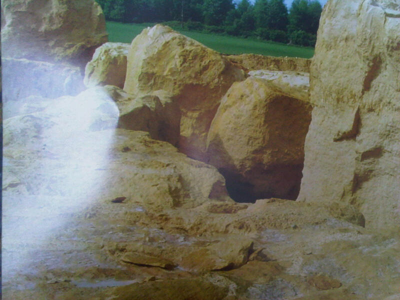 Natural English Stone. Quarried Stone